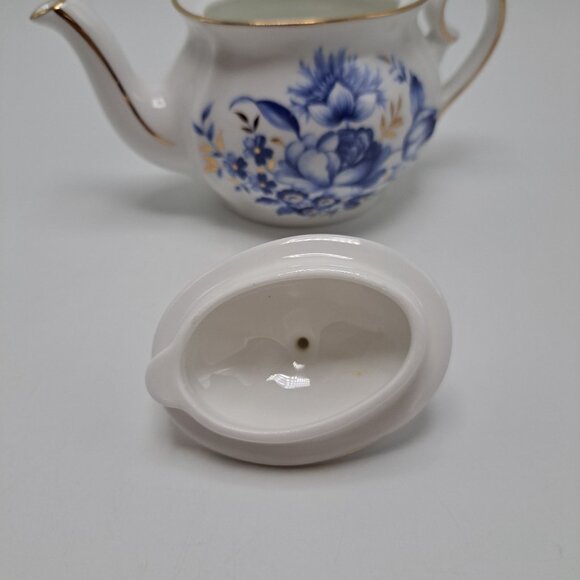 Wade England The Regency Collection White Teapot Blue Floral White Gold Trim - Picture 9 of 11